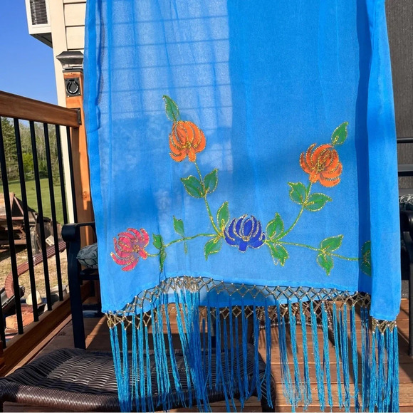 Blue Beach Cover Up  with floral detailing - Picture 2 of 3